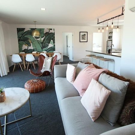 5 - Delightful Space In Tranquil Neighbourhood, Close To The Lake 와나카 외부 사진
