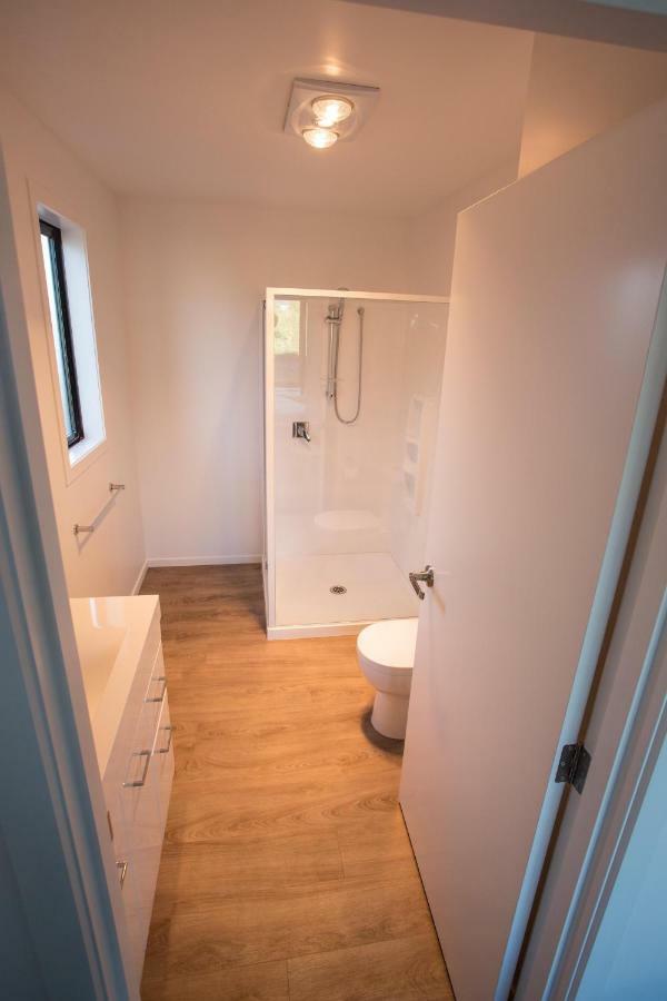 5 - Delightful Space In Tranquil Neighbourhood, Close To The Lake 와나카 외부 사진